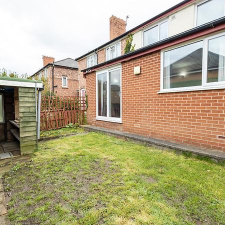 M9 Guest House Manchester Exterior photo